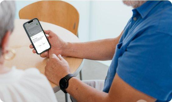 Dexcom CGM user setting up the Dexcom G7 app